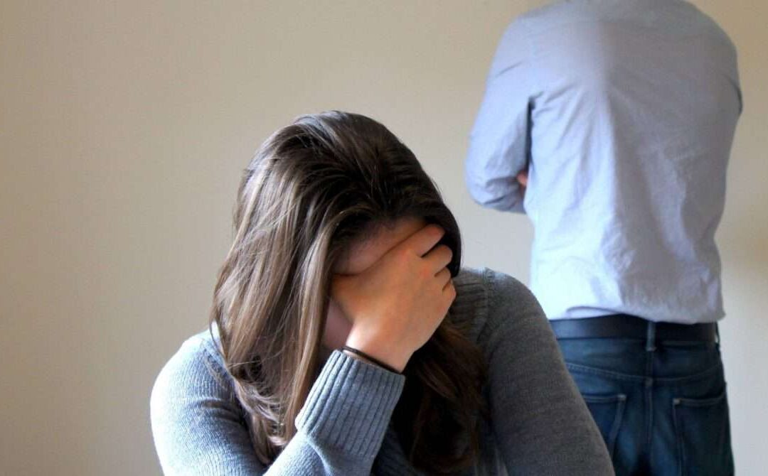 Contributo economico all'ex coniuge che perde il lavoro nonostante gli assegni familiari