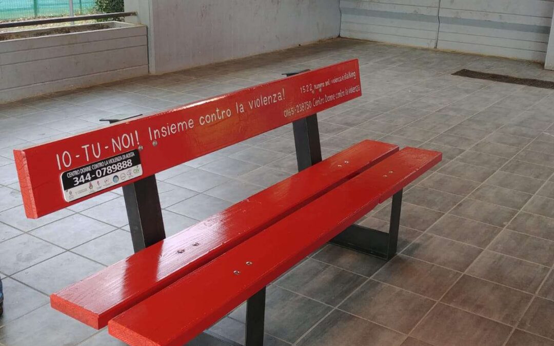 Violenza donne, quattro panchine rosse in Vda